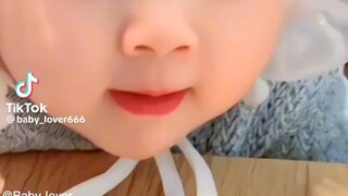 Cute baby saying mama💓😻