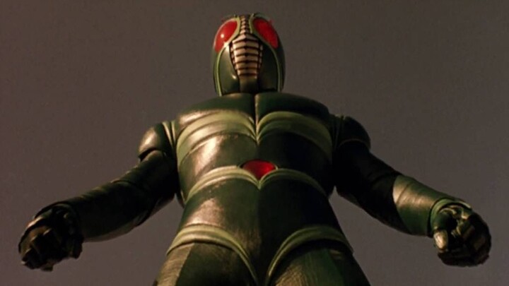 [Masked Rider] A giant Ultraman-like figure is coming to fight! Kamen Rider J!