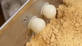 I successfully recreated the street snack of bean flour mochi at home. What was it like to set up a 