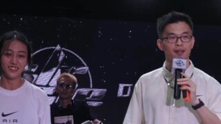 “เธอเล่าว่าเธอยุ่งกับการเรียนทุกวันและไม่มีเวลาเตรียมงานของตัวเองมากนัก” – ซีเจียฉี งาน The Circle เ