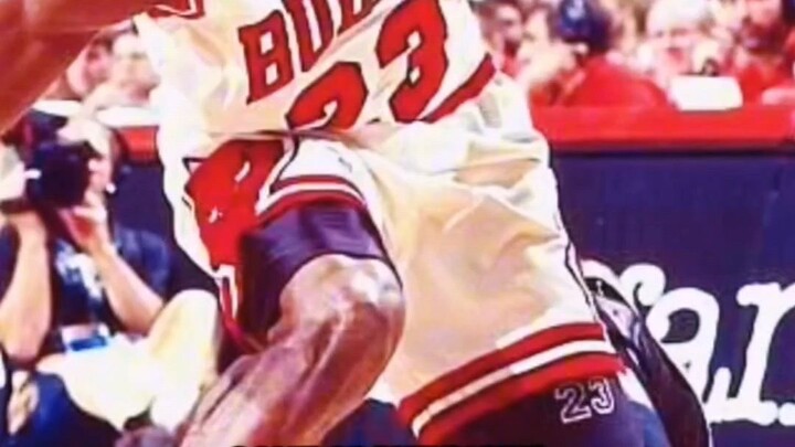 When Magic Johnson shared Jordan story when he tongue out on him #magicjohnson #MJ23 #MJ #MagicJohns