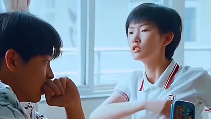 الأخت جياو من المجتمع قاسية ولا تتكلم كثيرًا، إنها حقًا رائعة!