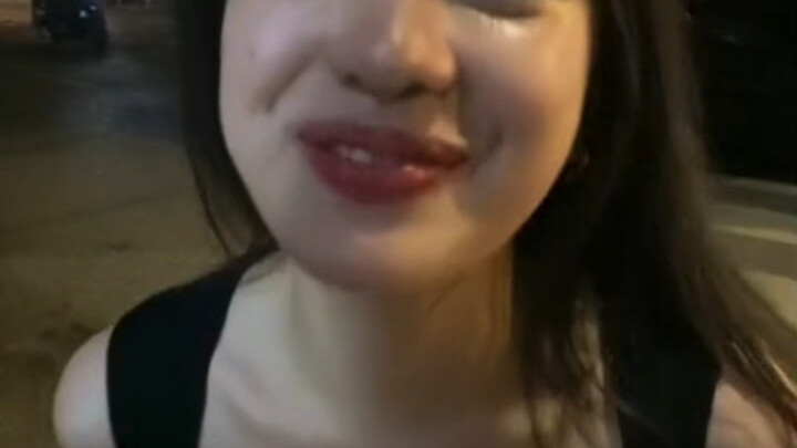 نقد الجمال على تيك توك: هل كل تايلاندية هي ليزا؟