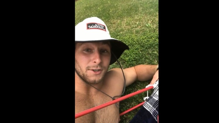 Thử thách khỏa thân: Phần nam – nam