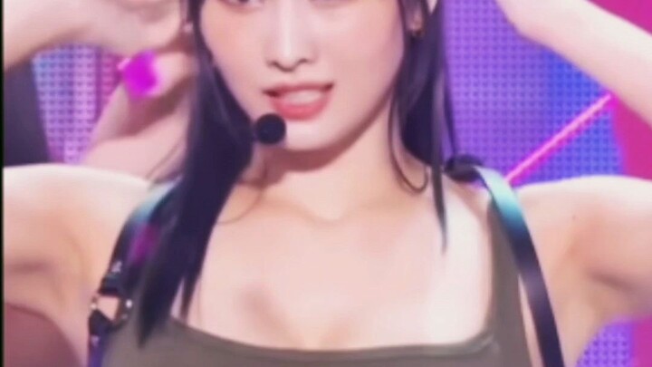 Damn Momo 🥵🥵🥵