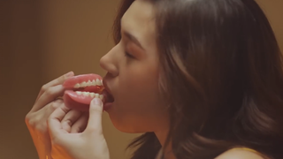 Âm gian, hài hước lố bịch, tình tiết nhảm nhí, khó coi đến mức đau mắt… Tao thực sự bó tay với quảng