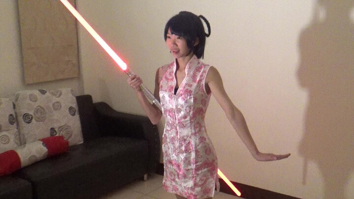 Genshin Impact Xiangling Versi Live-Action: Teknik Bertarung dengan Senjata, Pedang Cahaya, Serangan