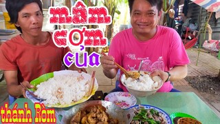 Mâm cơm chà bá của Thánh Ròm.Cùng ngắm mai phôi giá siêu rẻ , chỉ có 350k.lTâm Chè Vĩnh Long