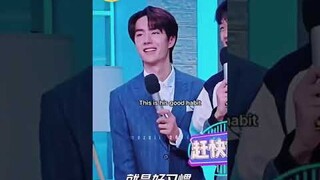 Such a good husband & father one day 🤭🤭🤭 #wangyibo