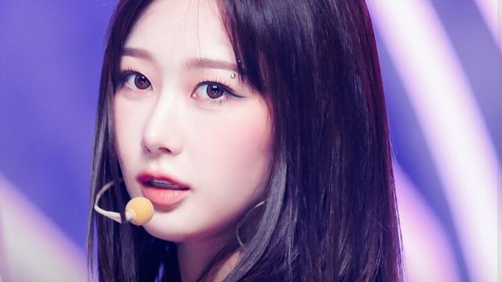 aespa Ningning’s First Stage of “Armageddon” — Vertical Live Cam Feed