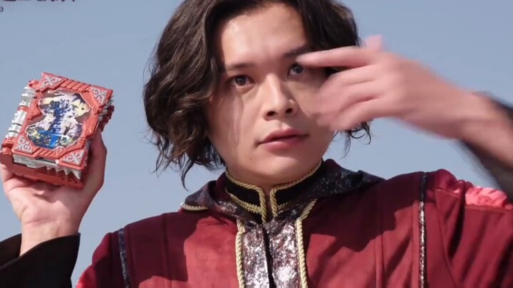"คำบรรยายเอฟเฟกต์พิเศษ/ฉบับรีมาสเตอร์" Kamen Rider Solomon และ Kamen Rider Stellius