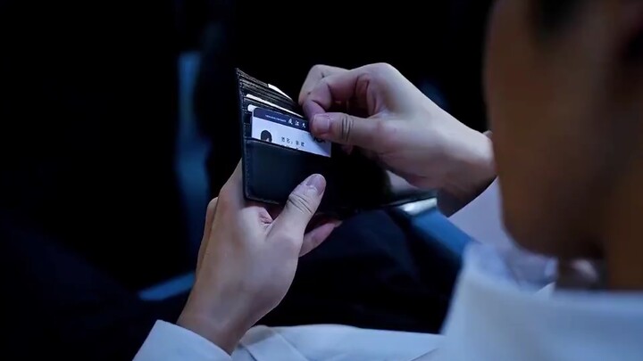 "Baru aja selesai pakai, orang itu langsung nge-like video orang lain. Orang ini kejam banget!"