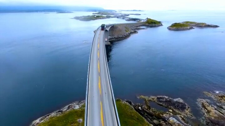 ครึ่งหนึ่งของชีวิต