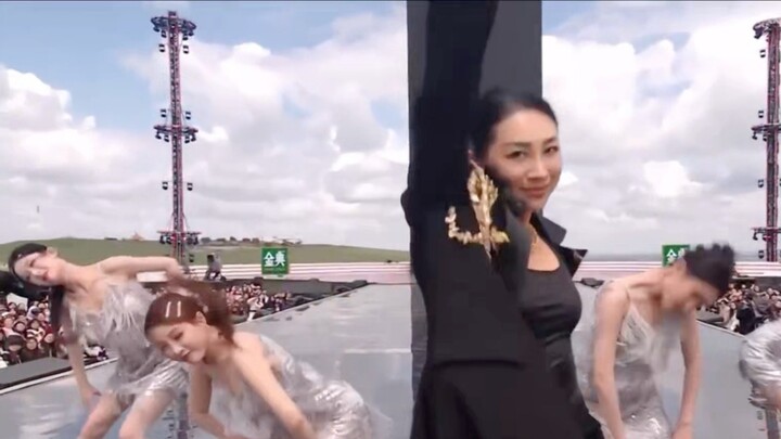 Phiên bản đầy đủ của Riding the Wind 2025 "Gold Medal Producer" đã có tại đây
