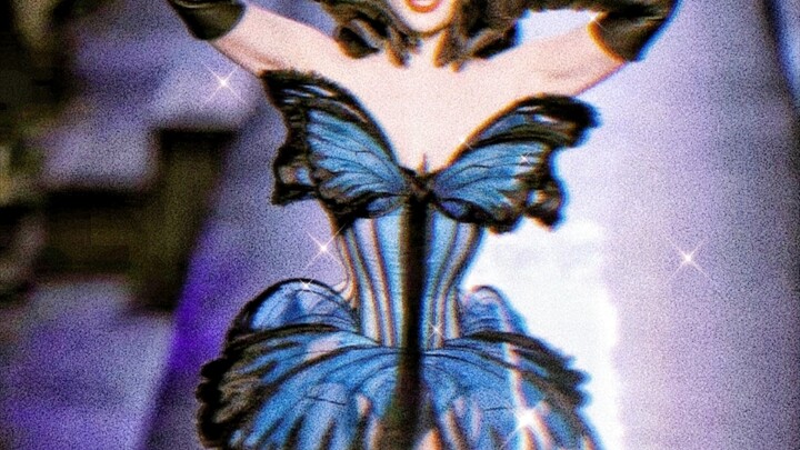 "Thời thịnh cần mỹ nhân điểm xuyết, thời loạn cần mỹ nhân gánh tội."