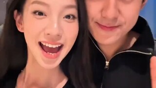 情侣晒出现在和学生时代的照片，爱是两个人共同完成的作品。网友：原本不像的两人，有了交集后便有了夫妻相 #夫妻日常 #夫妻相处之道
