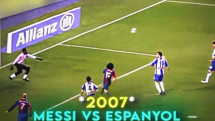 Messi melakukan handball lalu berpura-pura mencetak gol dengan sundulan untuk menipu wasit, protes t