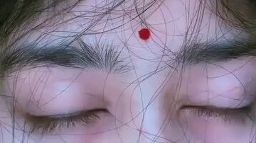 এই চোখের মায়ায় পড়লে হারিয়ে যেতে হবে