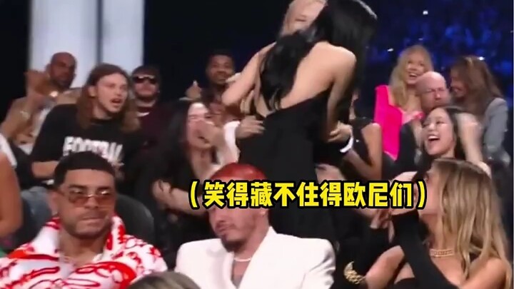 开麦炸场爽到谁了！看得出来墨很适合耳返...这实力得是海外成就天花板了吧？"BLACKPINK "vma "kpop