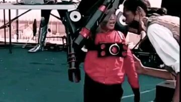 Speakerman Titan lagi badmood :/