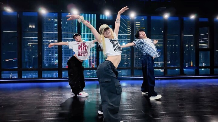 Suki Choreography: Revolving Door — Tate McRae | Dance It Out and Feel Awesome!