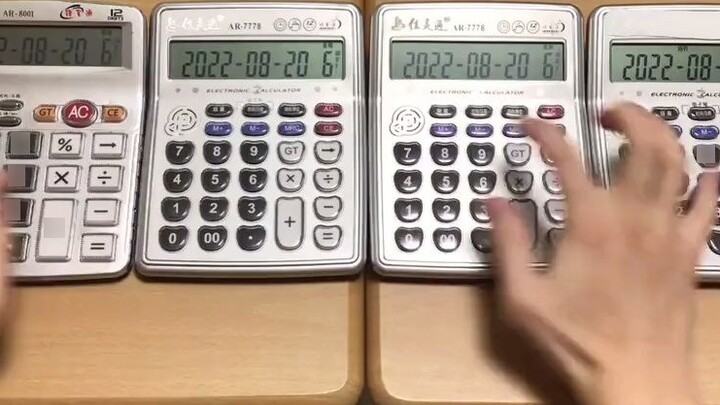 [Repost] Use four calculators to play the theme music of Dragon Ball Z Chapter "CHA-LA HEAD-CHA-LA"