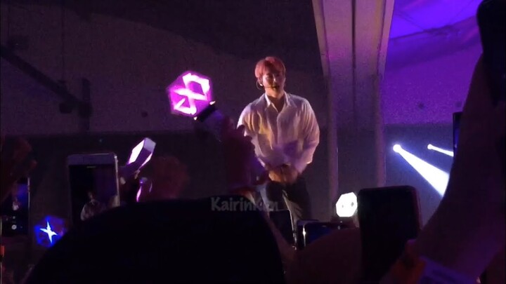 191123 EXO 엑소 - Love Shot + Ooh la la la @EXplOration in Jakarta