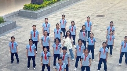 tripleS｜24 siswa SMP dengan cepat membolak-balik Girls Never Die｜f(zest) Affiliated Middle School St
