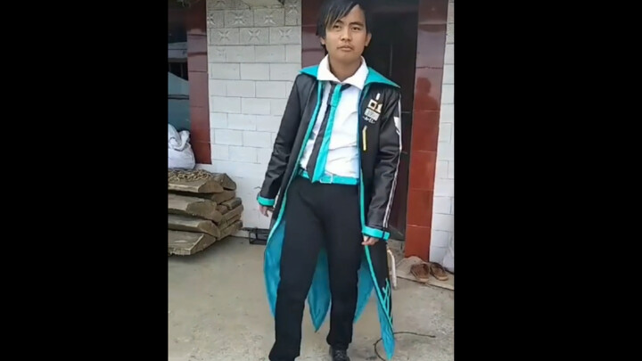 "Kenali aku lagi! Namaku Kai! Satu-satunya penjaga fajar!"
