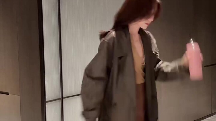 【سون يي نينغ】اليوم أشعر ببعض النشوة وأرقص على موسيقى الموهيتو