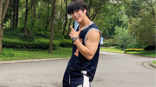 时代少年团 - 绝配｜肌肉老男孩 装嫩初体验