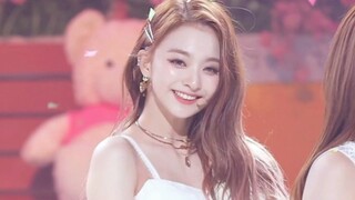 【李娜炅-DM-0123怼脸直拍】妆造满分 露肩nice