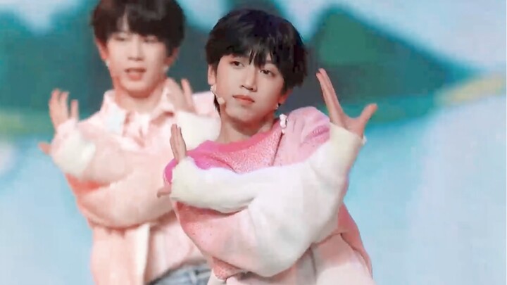 Chúc bạn may mắn trong năm Rồng! Các thực tập sinh thế hệ thứ tư sẽ cover lại những bài hát kinh điể