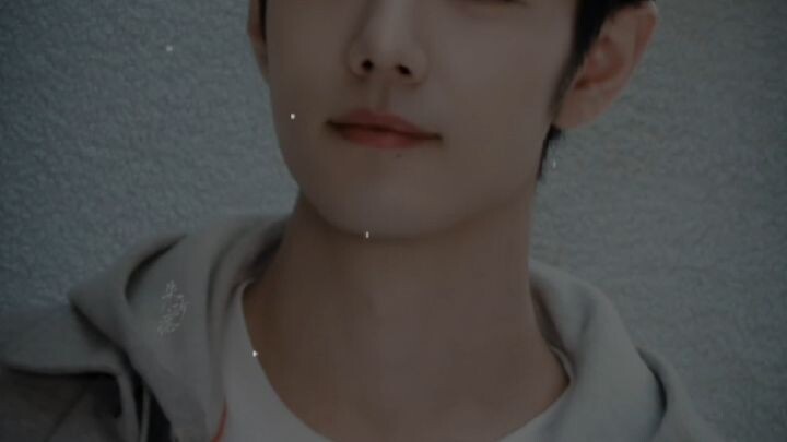 TIÊU CHIẾN VƯƠNG NHẤT BÁC