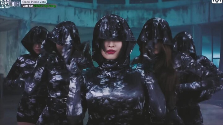 عندما انطلقت للتو، تعرضت للسخرية الجماعية لأن رقصاتها كانت تُعتبر بسيطة. أهدي هذه الذكرى إلى توايس، 