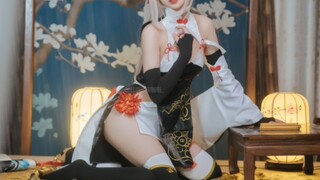 [koleksi cos] adik kecil cosplay Azur Lane Ayanami Hantu Tahun Baru, temperamen imut dan manis cinta