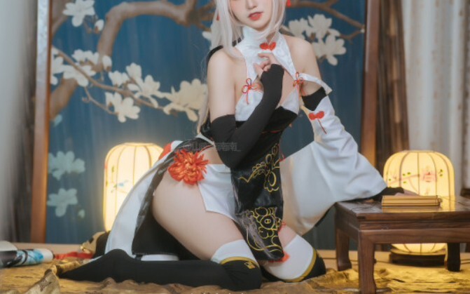 [koleksi cos] adik kecil cosplay Azur Lane Ayanami Hantu Tahun Baru, temperamen imut dan manis cinta