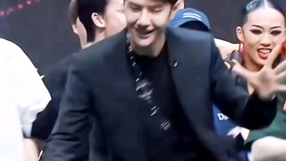 永远折服于王一博的高光舞台 #这就是街舞