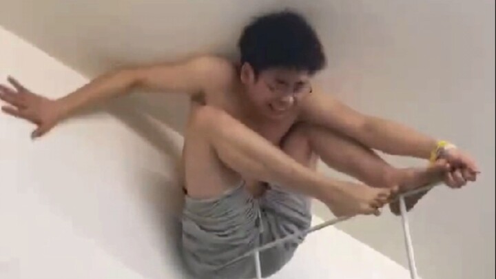 “เพื่อนร่วมห้องสุดเทพของฉัน!!”