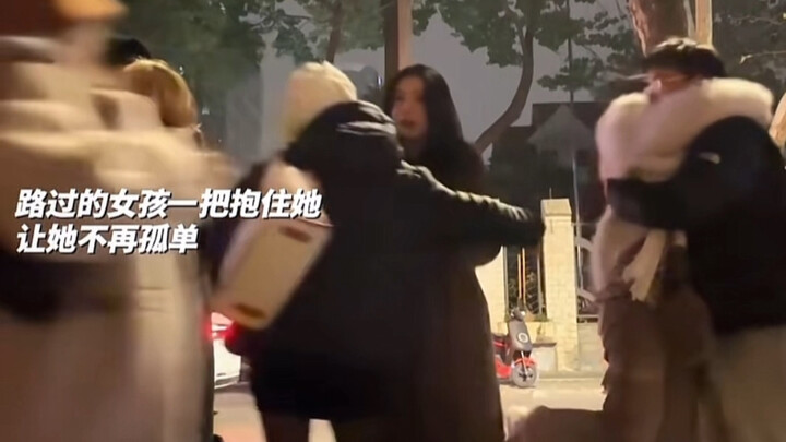 “Selalu terharu hingga berlinang air mata oleh kebaikan tak terduga dari orang asing”