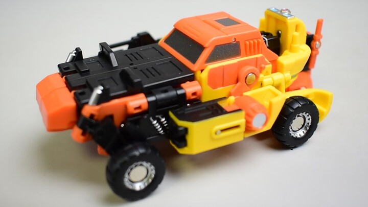 Transformers Doctor Wu Chiến binh ba biến hình quy mô nhỏ Sandstorm