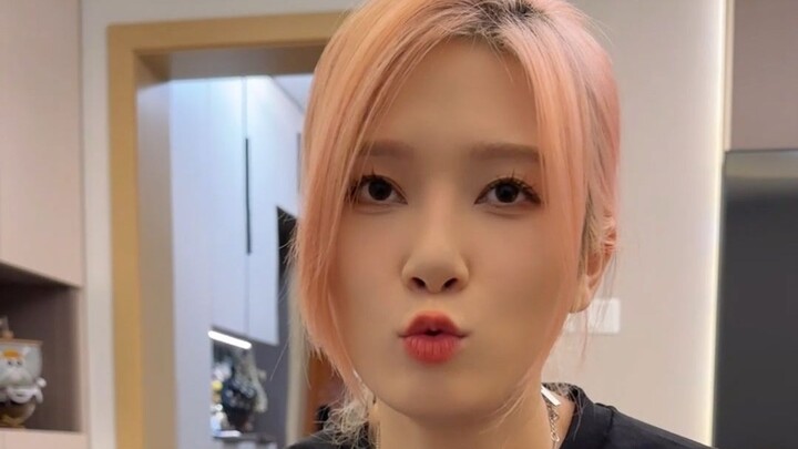 Nếu có cô gái khác bắt chuyện với tôi