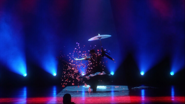Peking University stage dance show! Mistakes on the spot also create classics