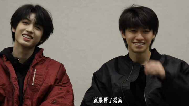 Kenapa pasangan tongkat naga ini mirip banget sama adegan canggung? Nontonnya sampai pipiku sakit ka