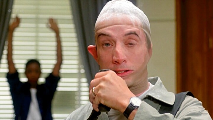 When a Noob Robber Runs Into a Max-Level Pro