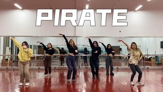 EVERGLOW trở lại với một đoạn điệp khúc nhanh của "PIRATE" Cô nàng cướp biển nóng bỏng bước lên sân 
