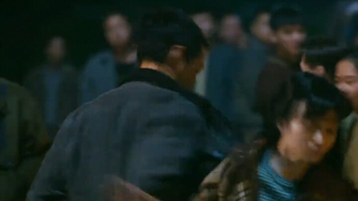 With just one phrase, “If I lose, I’ll be with you,” he’s already won against the tyrant.