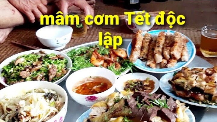 TẾT ĐỘC LẬP LAM BŨA CƠM TOÀN MÓN NGON.Biển Nguyễn ngọc.