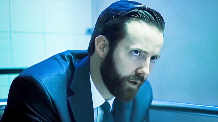 ชายคนหนึ่งติดอยู่ในห้องน้ำสาธารณะ ออกไปไม่ได้ เข้าสู่ลูปไร้ที่สิ้นสุด มีเพียงการฆ่าตัวตายเท่านั้นจึง