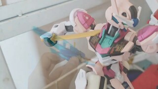 Is it possible to put building blocks and Gundam together?